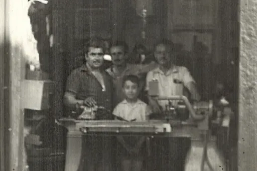 Hayri Usta ve Ekibi